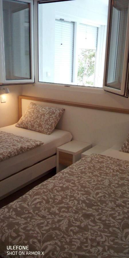 Apartment Sanja Petrcane Bagian luar foto
